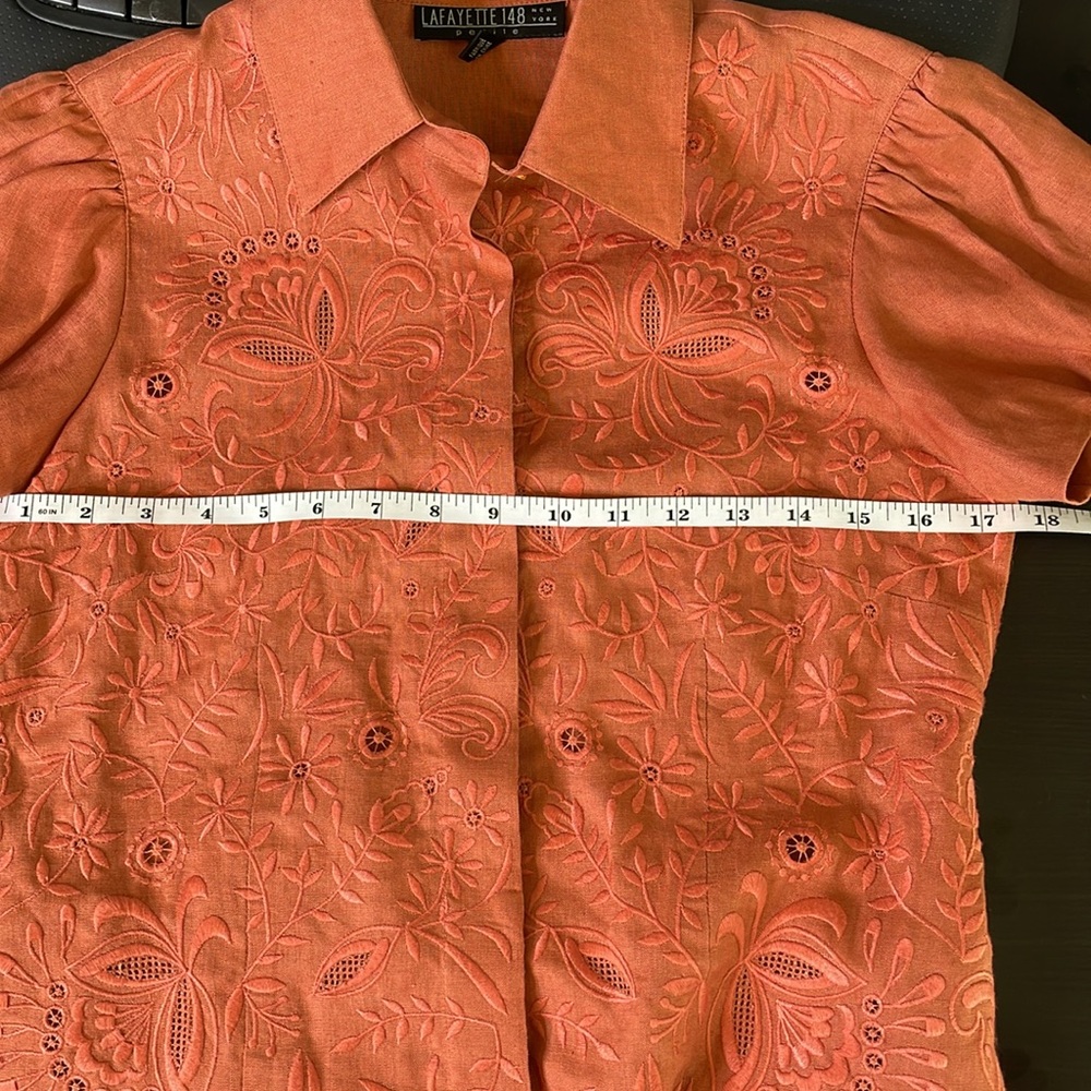 Lafayette 148 Coral Embroidered Button Front Belted Linen Blouse Size 4 Petite - Picture 10 of 12